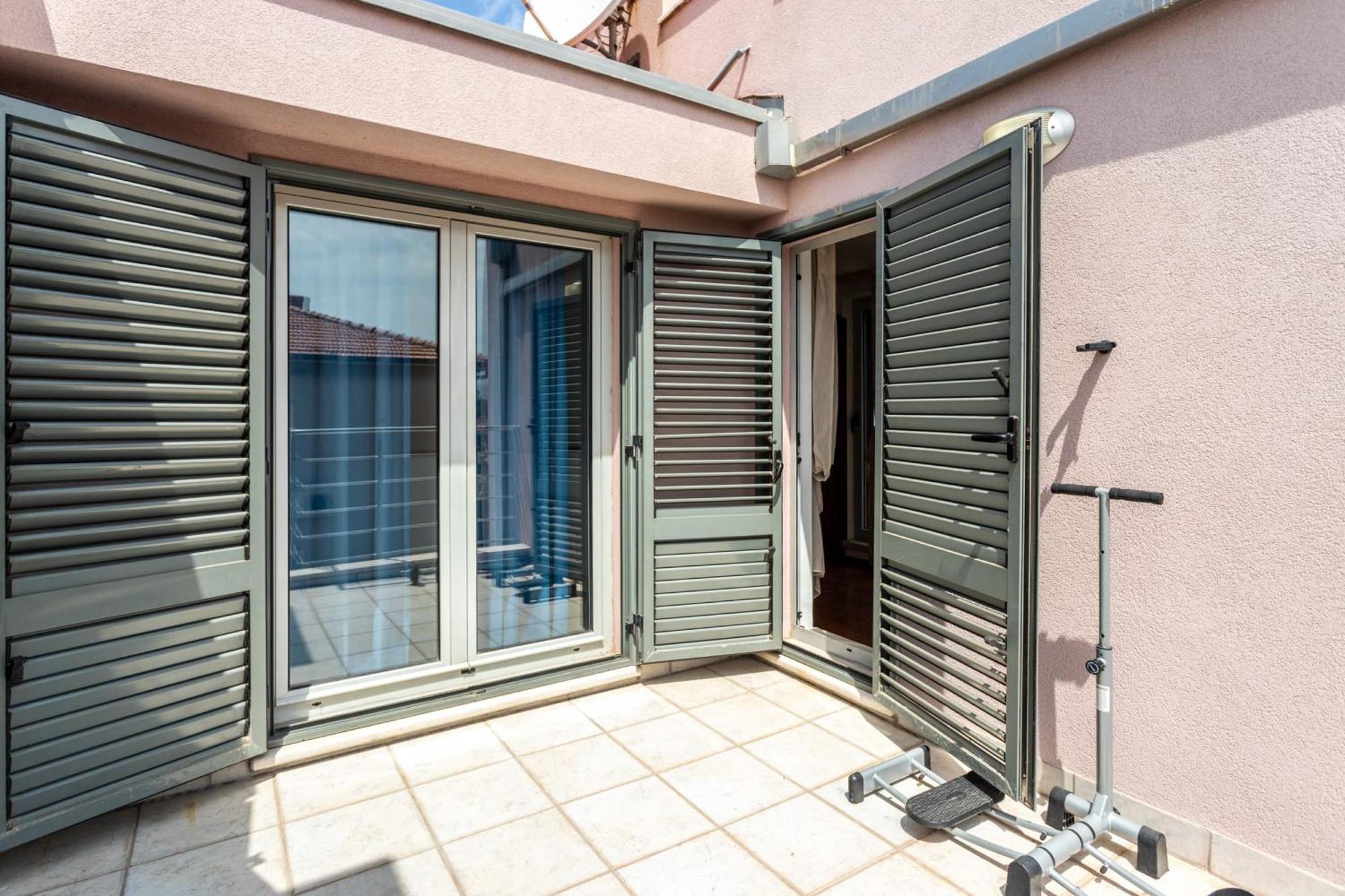 Vila Violeta With The Sea View, 3 Min Walk To The