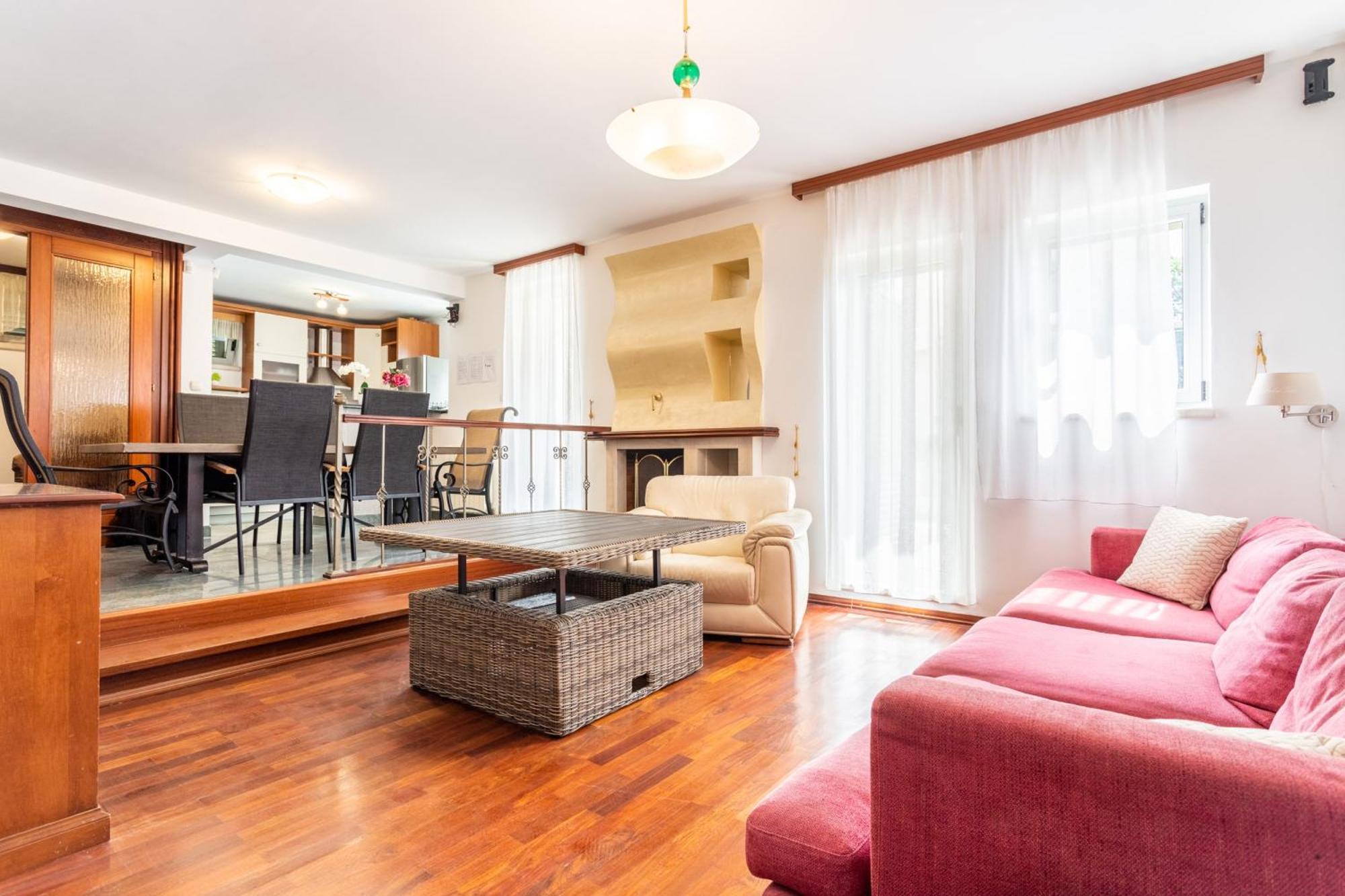 Vila Violeta With The Sea View, 3 Min Walk To The